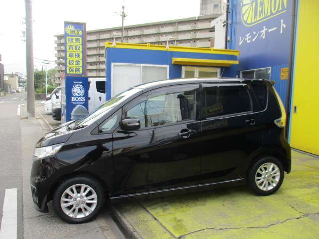 当店は国道1号線『かの里東』交差点を北へすぐです。公共交通機関をご利用の際は、近鉄名古屋線の『戸田駅』が最寄りとなります。ご連絡を頂きましたら、駅までお迎えに伺います！！