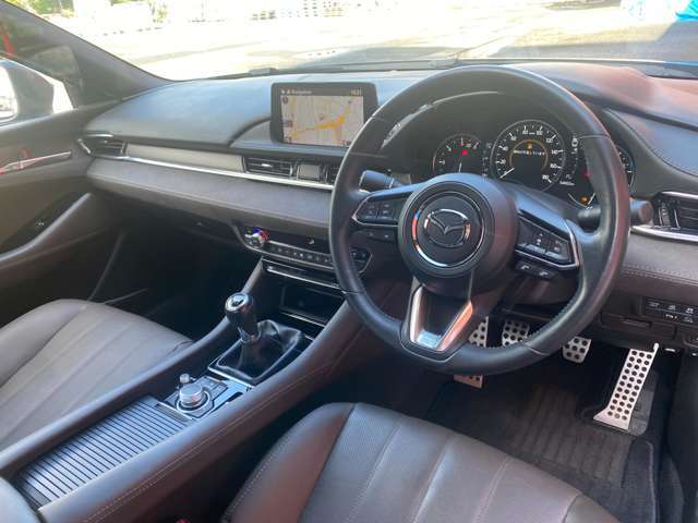 仕入れの際は車内の匂いを一番に確認します。私は煙草を吸わないので加熱式ですらかなり匂いを感じます。強い芳香剤やタバコの匂いがする車両は私が嫌なので基本的に仕入れません。※禁煙車とは限りません。