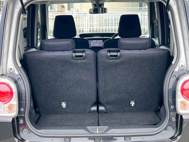 大きな荷物もラクラクに載せられる広々なスペース♪お買い物や旅行などお客様のニーズに合わせてピッタリなお車探しをお手伝いします！【町の車屋さん】【業界経験豊富】【クルマ屋さん】