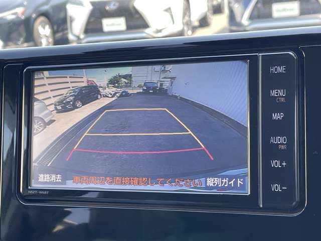 ◆純正ナビ◆【バックモニター】後ろのカメラの映像をモニターに映し出すことができます！後方の見えない死角や、障害物との距離感をしっかり確認することができます！駐車が苦手な方におすすめです。