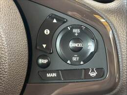 【片側電動スライドドア】運転席よりボタン一つで片側のスライドドアの開閉ができます。