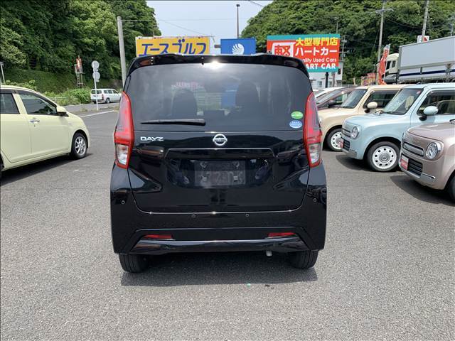 軽自動車は充実した装備で室内も快適！最近は普通車からのお乗り換えも多数ございます。
