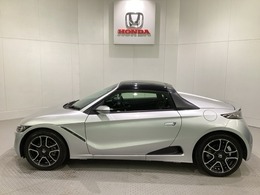 購入後も自社指定整備工場完備でお客様の愛車をしっかりサポート致します！御納車時には安全かつ安心してお乗り頂けるようホンダ専門知識を持つ整備スタッフが点検・整備・装備も説明をしてお渡ししております。