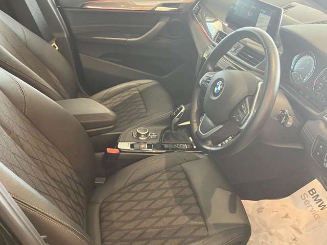 BMW認定中古車に、車両品質の透明性を高めた第三者評価機関AISによる「車両品質評価」をプラスして、信頼と安心をお届け致します。