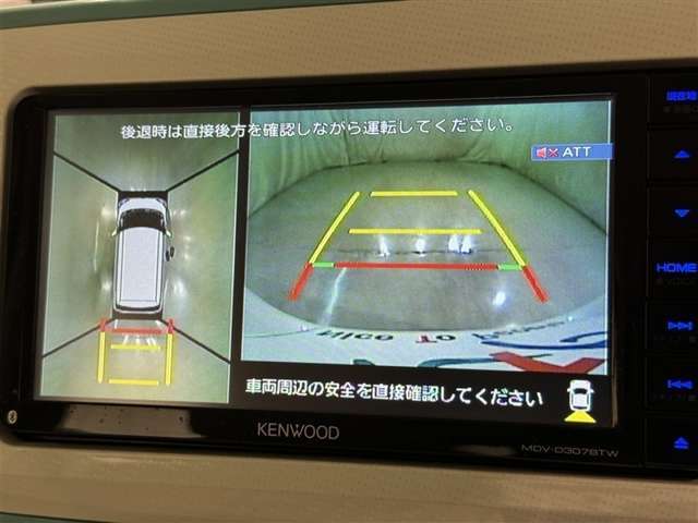 パノラミックビューモニターシステムが付いているので車の上から見た映像が確認できますよ。