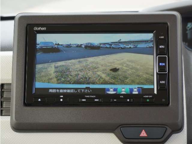 ◆バックカメラ◆リバースにするだけで映ります、後方の安全確認や、狭い駐車場での車庫入れ、雨の日や夜間など視界の悪い時に便利です！安全にバックする為には欠かせない装備です。