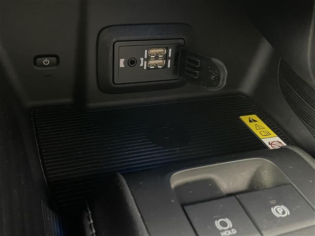 【運転席操作部】快適なドライブを楽しむための機能が装備されています！運転席から触れるので、使いやすいです！除菌プランいれていただくと、さらに清潔で安心していただけます！