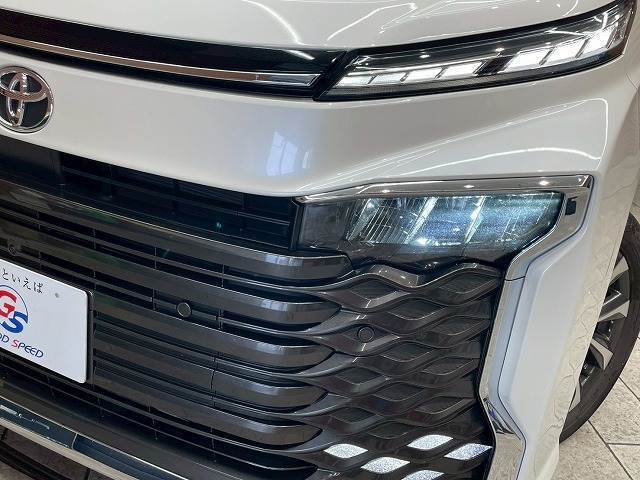 【LEDヘッドライト】です。現在主流のヘッドライトで明るいので視認性が良く安全です。明るさとかっこよさをお楽しみください