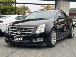福岡輸入車専門店LOOK'Sでは、初めてアメ車や輸入車をご購入されるお客様でも安心してご購入、そして快適なカーライフを送っていただけるようサポートさせて頂きます。