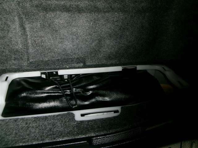 ジャッキ積み込みです