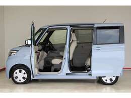 両側スライドドア