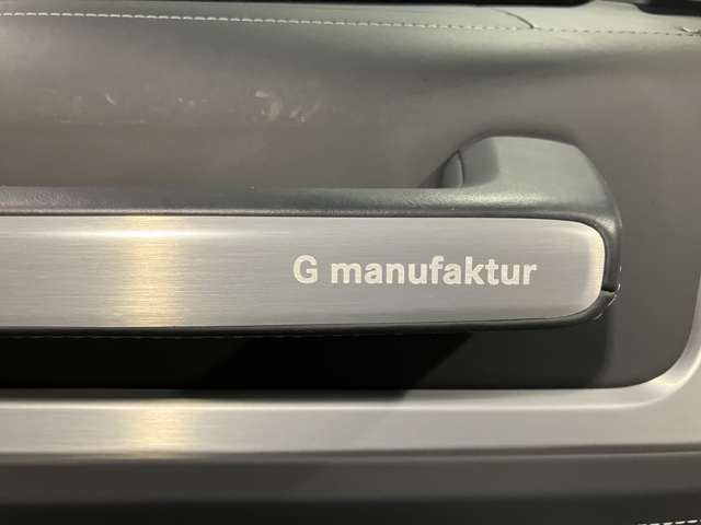 弊社はすべて正規認定中古車です。それは、世の中に存在する数ある中古車の中でも、メルセデス独自の厳しい基準をクリアした高品質な中古車です。