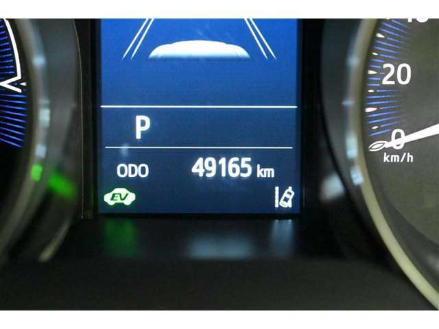 走行距離：49，165km（撮影時）　　ご来店時や納車時には展示の移動や整備などで、若干 距離が進んでいる場合がございます。
