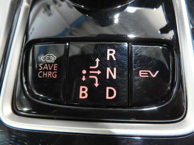 お支払いは現金だけでなく各種クレジットも取り扱っております！月々のお支払い額を抑えるマイカープランのシミュレーションなども算出しますのでご相談ください♪