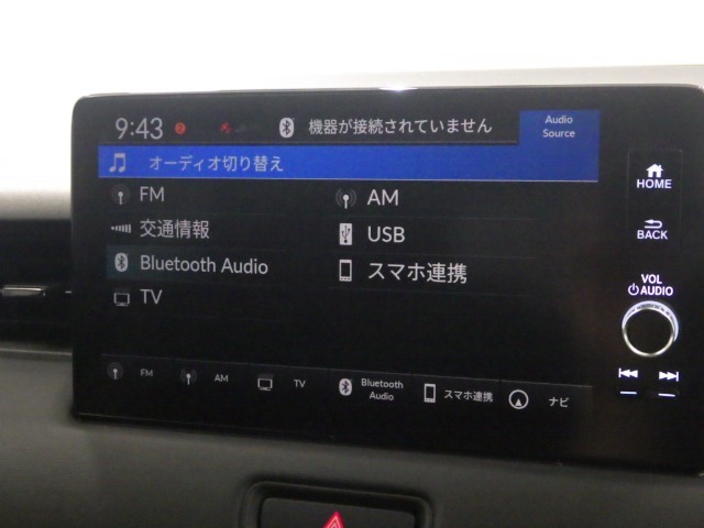 フルセグテレビ搭載。Bluetoothオーディオに対応しています。