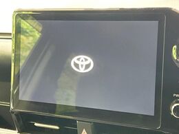 【10.5インチナビ】高級感とインパクトのある大画面ナビを装備。各種オーディオ操作はもちろん、スマホ連携もできる利便性の高いナビです♪