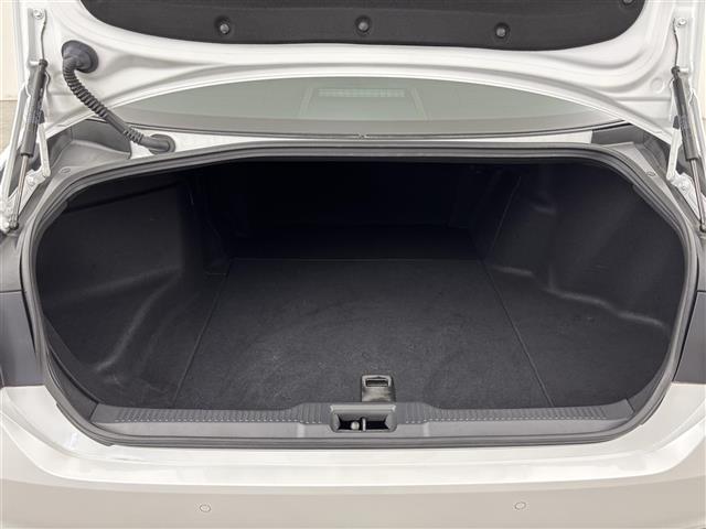 ◆【トランク】積み込みやすくて、たっぷり積める荷室です。シートアレンジできるものは、乗車人数と荷物の量や大きさによってシートを動かすことができるので、より快適なドライブが可能です！