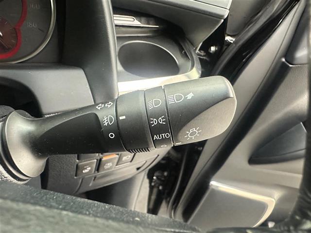 【運転席操作部】快適なドライブを楽しむための機能が装備されています！運転席から触れるので、使いやすいです！除菌プランいれていただくと、さらに清潔で安心していただけます！