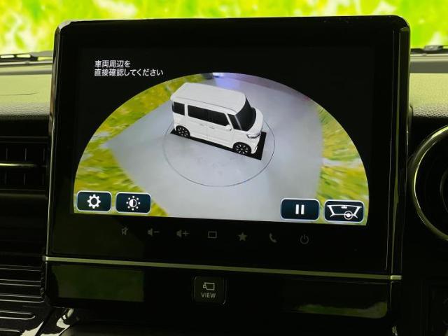 WECARSの展示場では実際に見て、触ってお車をお選びいただけます！知識の豊富な営業スタッフが様々なカーライフをご提案いたします！