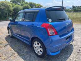 遠方の店舗にあるクルマが気になる場合も、お探しいたしますので、是非私たちに要望をお聞かせください！