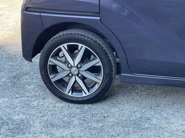 中古車の購入は何かと不安があるかと思います。少しでも気になることがあればお気軽にご連絡ください！メールでもお電話でも皆様からのお問い合わせ心よりお待ちしております♪