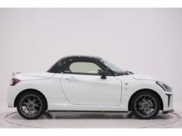 県内13店舗にて常時500台以上ダイハツ車を展示中です。見て、触って、納得のいく一台をぜひ見つけてください。