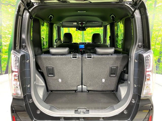 普段のお買い物や通勤、送迎等に十分な荷室スペースを確保しております。セカンドシートを倒すと、大きな荷物の積載も可能です♪