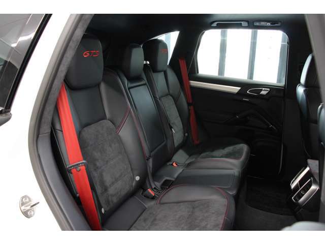 【AVIX　IMPORT　川崎生田店】　株式会社　アビックス　コーポレーション　0120-70-9995携帯電話可