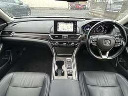 店舗にて現車の確認もいただけますので、お電話で在庫のご確認の上是非ご来店くださいませ。