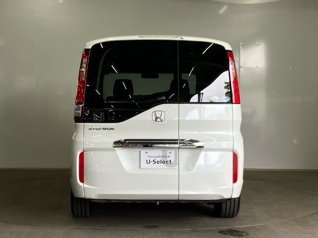 エンジンルーム・足まわり・下まわり・等の点検など「Hホンダ中古車商品化整備基準に基づいた点検整備に加え、エアコンの効き具合、パワーウインドウ・パワードアロックの作動確認など、徹底チェックを行います。