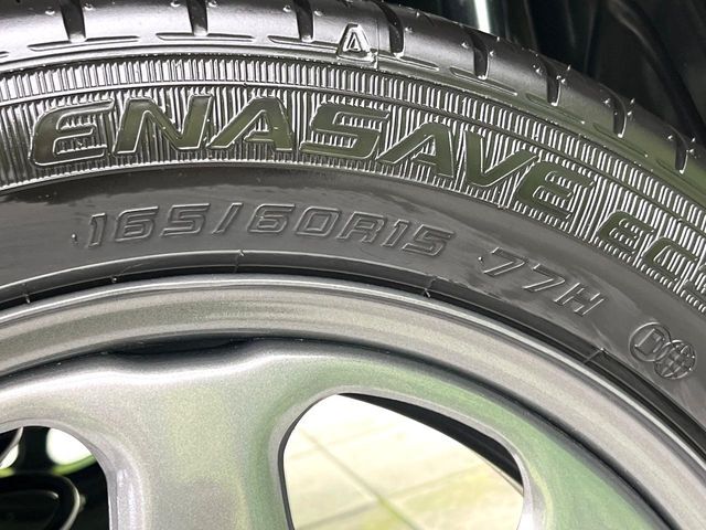【純正15インチアルミホイール】外観にマッチした純正アルミホイールを装着しております。各種社外アルミホイールや、スタッドレスタイヤも取扱いしております。是非ご相談ください♪