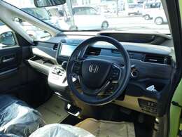 室内・外共に、『HONDA　U-Select鳥取』自慢の「アイドマ」基準でクリーニング済み！選び抜いてお決めいただいたお車に、気持ち良くお乗りいただけます。