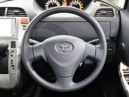 握りやすく、回しやすいステアリングは長時間の運転でも疲れを感じさせません！