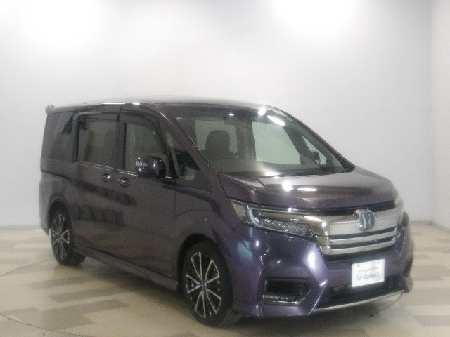 内装、外装は、専任のスタッフが真心込めて丁寧にクリーニングしておりますので、ピカピカに仕上がっております。中古車でもこのキレイな状態は必見です！