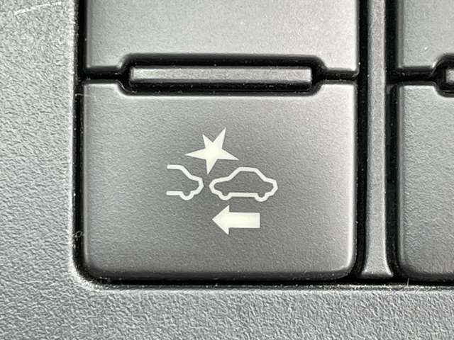 「衝突被害軽減ブレーキ(プリクラッシュセーフティ)」　前方の自動車等をカメラやレーダーなどで検知し、衝突するおそれがある場合には、警報やブレーキ力制御により衝突回避操作を補助します♪