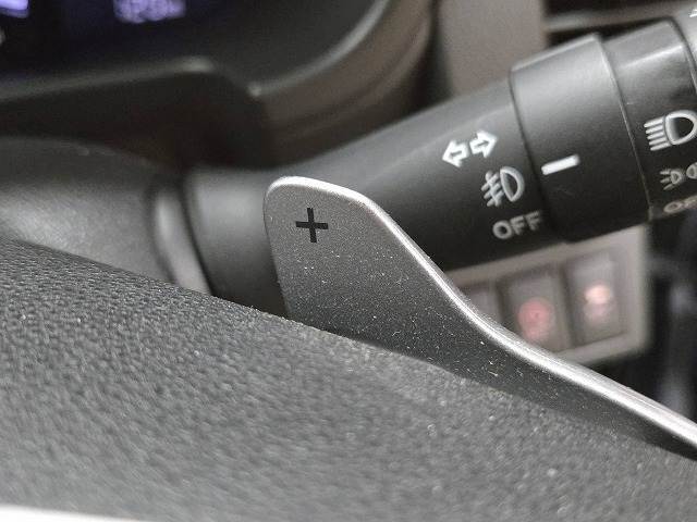 パドルシフト装備！スポーティーな運転をお楽しみいただけます！
