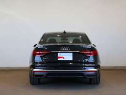 Audi A4 35 TDI S line/プライバシーガラス/マトリクスLEDヘッドライト/アルミホイール 5Yスポークデザイン 8Jx18