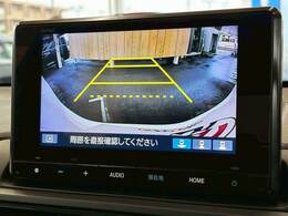 【レーダークルーズコントロール】装備車両です。レーダーやカメラを使って前を走るクルマの状況を検知して速度を調整してくれます。遠距離ドライブの高速道路などでは大活躍で疲労軽減に役立ちます。