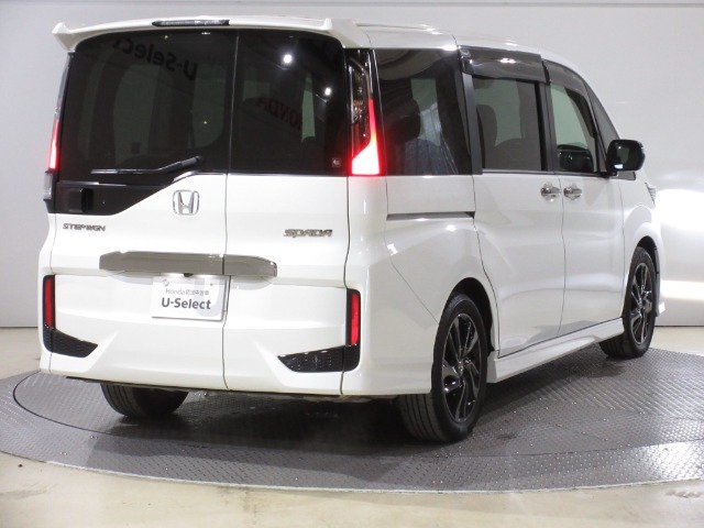 ボディクリーニング後、愛車をピカピカの状態へ保護するコーティング「ブライトパック」がおススメです！水垢がつきにくく、手入れがしやすくなりますよ！いつも愛車をきれいにしておきたい方におススメです。