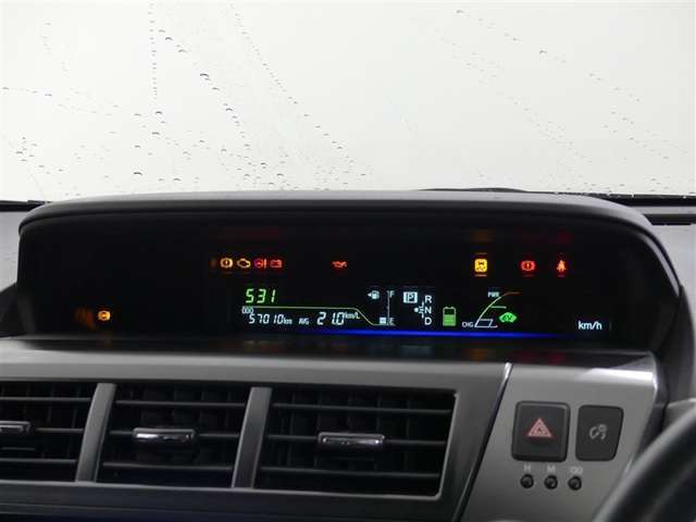 昼間でも夜間でも、くっきり見やすい、高質感メーターです。