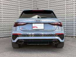 弊社グループ在庫保有台数1500台以上のお車がございます。