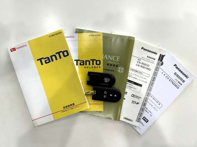★1オーナー★パナソニックストラーダ　フルセグナビ　CD/DVD/Bluetooth★バックカメラ★ETC★両側パワースライドドア★
