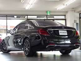 リモートドアロック＆アンロック・駐車位置検索を含むMercedes me connect搭載車！！　専門店ならではの1台！！　禁煙車　取説・記録簿付き　もちろん修復歴御座いません！！