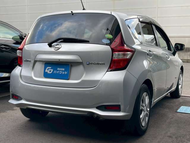 人気のノートe-POWERが入庫しました☆ローン最大120回払い☆金利4.9％～審査大歓迎☆独自ローン取り扱い店☆スマートキー☆エマージェンシーブレーキ☆ETC☆バイグッドおススメ車☆