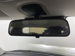 【バックミラー】大きくて見やすいので、後方を見るときも安心です！