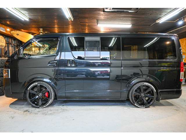 ディーゼルならではの粘り強いトルクは、キャンプ道具満載でも、坂道でも頼りになります。