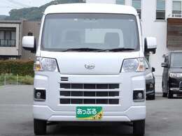 毎日全国の仕入れ先から厳選した車を仕入れしております！プロの査定士の検査を受けた車を仕入れ、入庫後も社員が1台1台を走行チェックや状態確認・装備確認などを入念に行います。