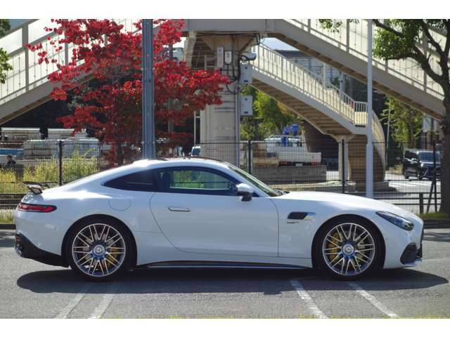 お手入れも楽で好状態がキープ出来るガラスコーティングもお薦めです。ご購入時施工の特別価格です