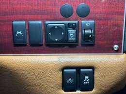 こちらのビュートは安全機能にも優れております。レーンキープアシストや衝突軽減などが付いており、普段使いでも活躍する場面があるかもですね！