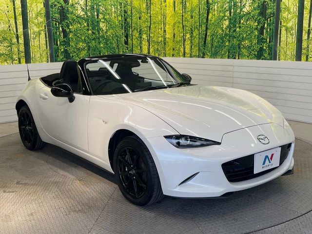 大好評のボディコーティング「弾スプラッシュコート」もご納車までに施工可能。通常のガラスコートと異なる、耐久年数6年の無機質ガラスコーティングが、ボディをキレイな状態に保ってくれます。